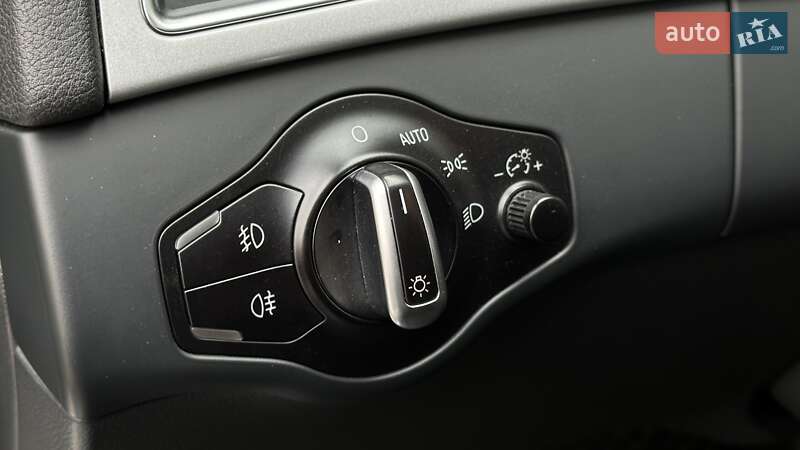 Универсал Audi A4 2015 в Киеве