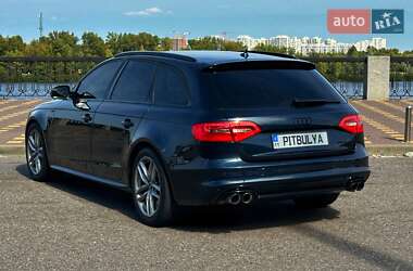 Универсал Audi A4 2015 в 