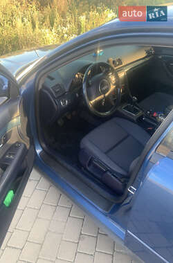 Седан Audi A4 2003 в 