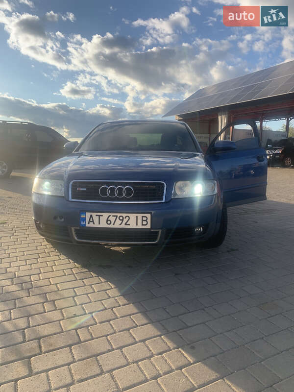 Седан Audi A4 2003 в Отынии