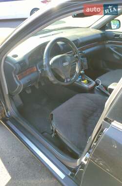 Универсал Audi A4 2000 в 