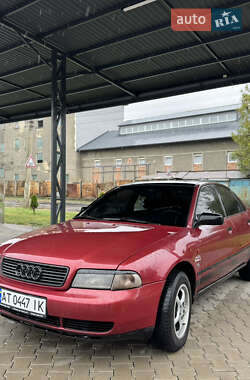 Седан Audi A4 1996 в Чернівцях