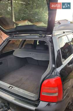 Универсал Audi A4 1999 в 