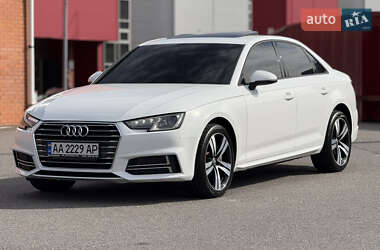 Седан Audi A4 2016 в 