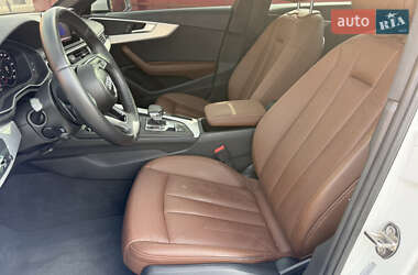 Седан Audi A4 2016 в 