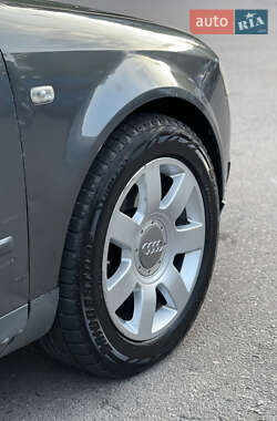 Седан Audi A4 2001 в 