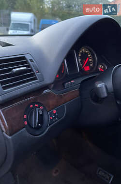 Седан Audi A4 2001 в 
