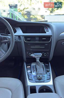 Седан Audi A4 2012 в 