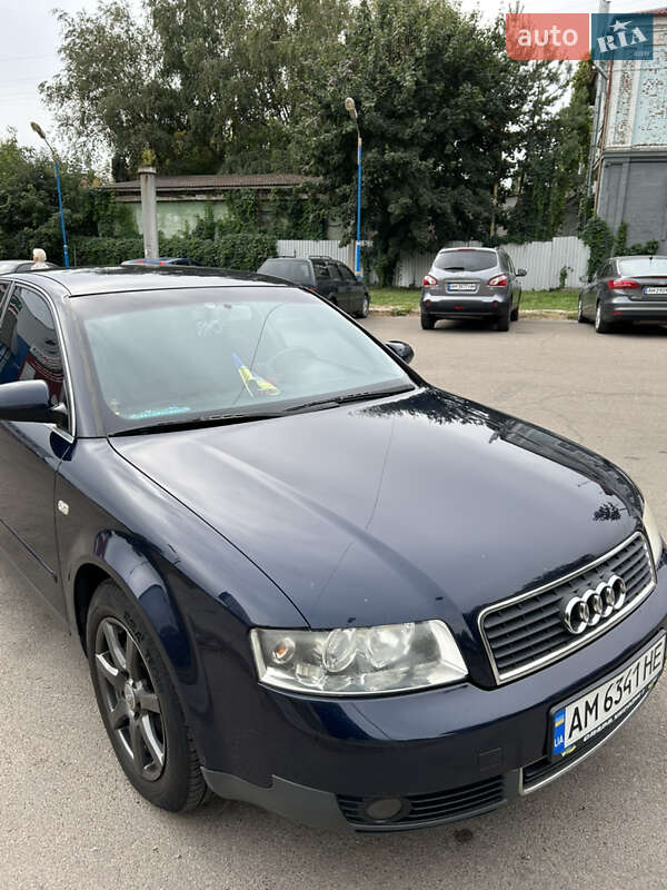 Седан Audi A4 2003 в Житомире