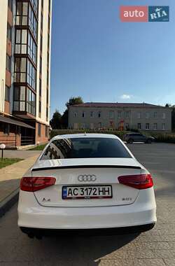 Седан Audi A4 2013 в 