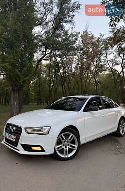 Седан Audi A4 2012 в Павлограде