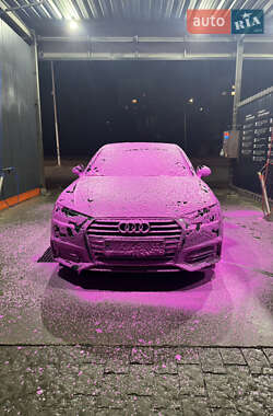 Седан Audi A4 2017 в Львове