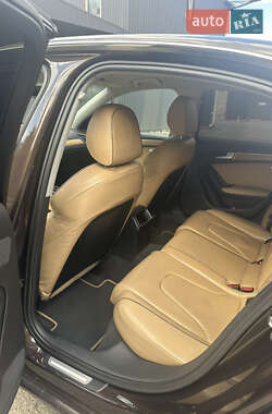 Седан Audi A4 2013 в 
