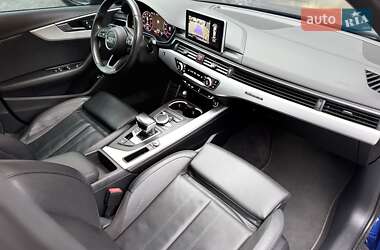 Седан Audi A4 2019 в 