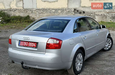 Седан Audi A4 2004 в 