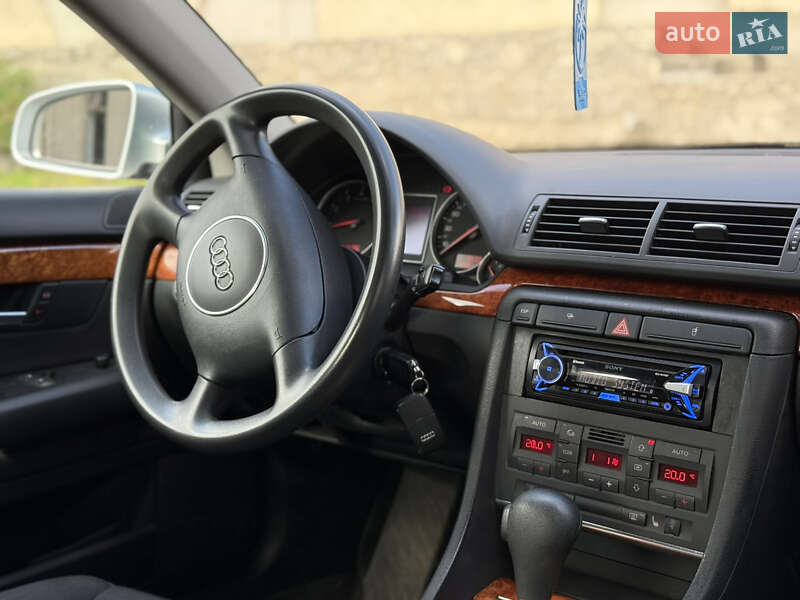 Седан Audi A4 2004 в Тернополі