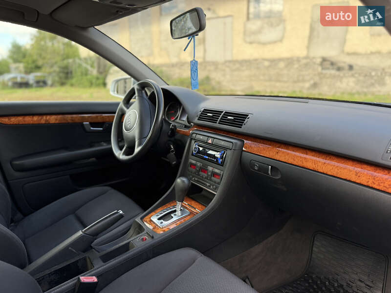 Седан Audi A4 2004 в Тернополі