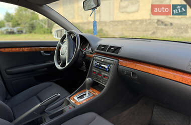 Седан Audi A4 2004 в 