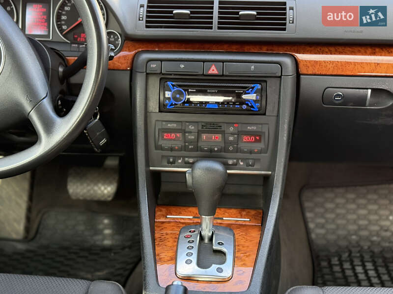 Седан Audi A4 2004 в Тернополі