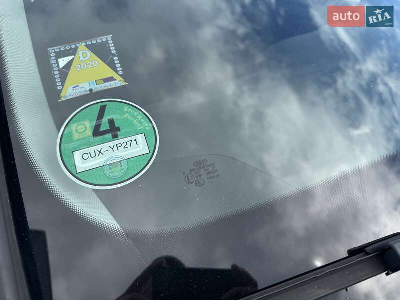 Седан Audi A4 2013 в Калуше