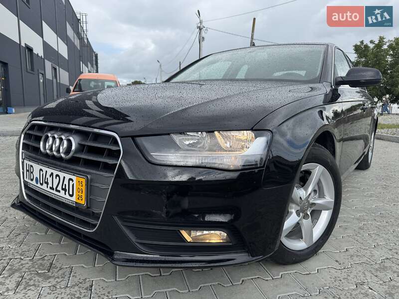 Седан Audi A4 2013 в Калуше