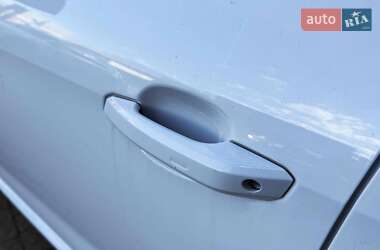 Седан Audi A4 2023 в Львові