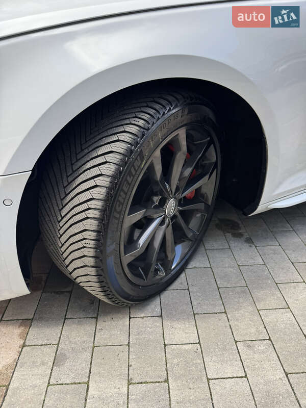 Седан Audi A4 2019 в Києві