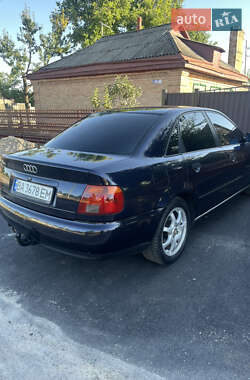 Седан Audi A4 1995 в 