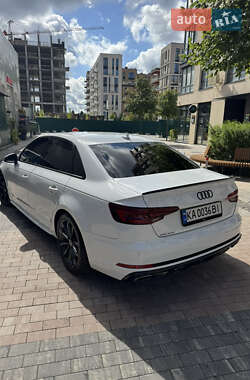 Седан Audi A4 2019 в 