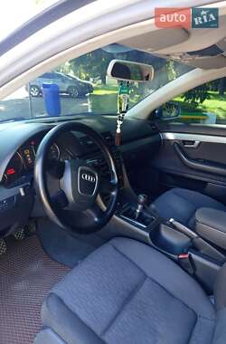 Универсал Audi A4 2004 в 