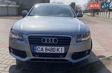 Седан Audi A4 2010 в 