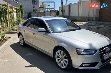 Седан Audi A4 2014 в 