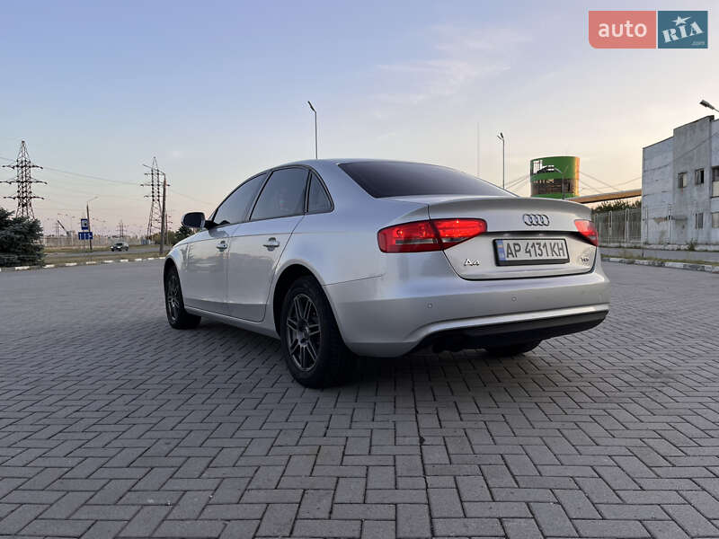 Седан Audi A4 2012 в Запорожье
