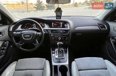 Седан Audi A4 2012 в 