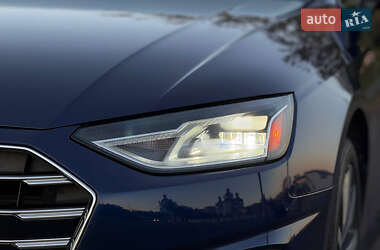 Седан Audi A4 2020 в 