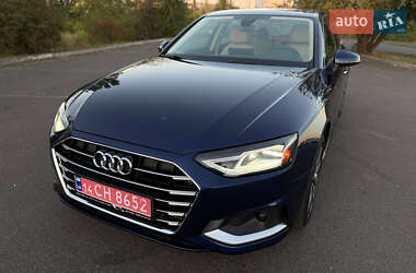 Седан Audi A4 2020 в 