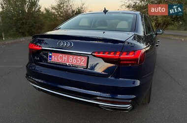 Седан Audi A4 2020 в 