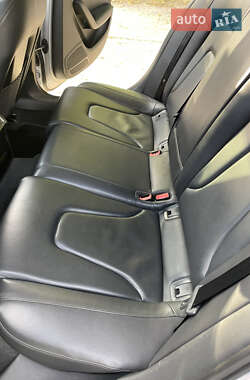 Седан Audi A4 2015 в 