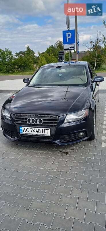 Седан Audi A4 2010 в Владимире
