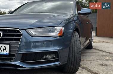 Седан Audi A4 2015 в 