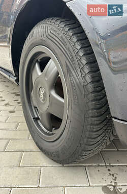 Седан Audi A4 1995 в 