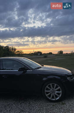 Седан Audi A4 2012 в 
