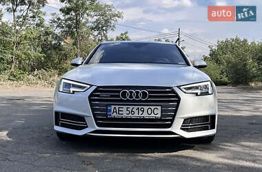 Седан Audi A4 2015 в Кривом Роге
