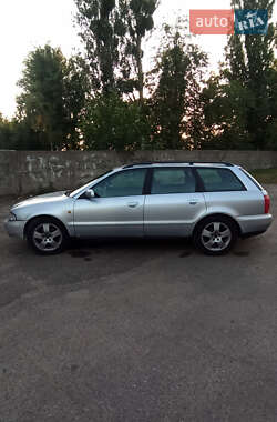 Универсал Audi A4 1997 в 