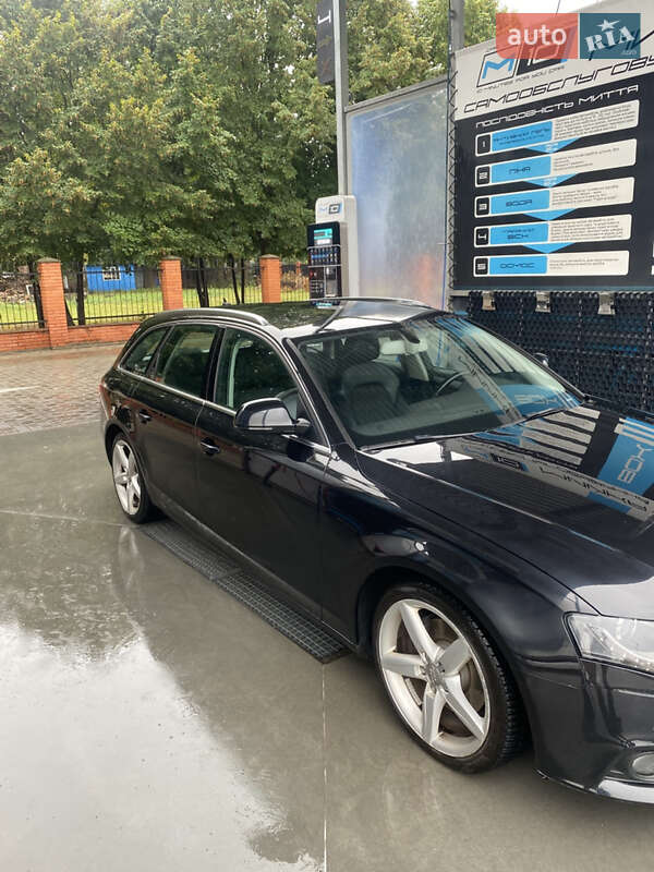 Универсал Audi A4 2009 в Луцке