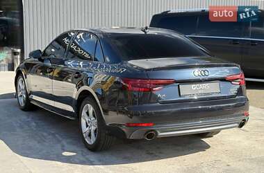 Седан Audi A4 2017 в 