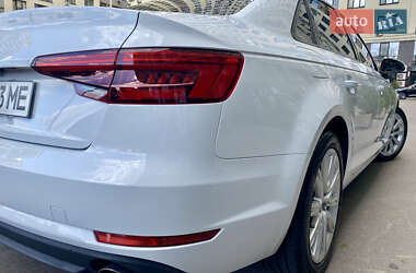 Седан Audi A4 2016 в Киеве