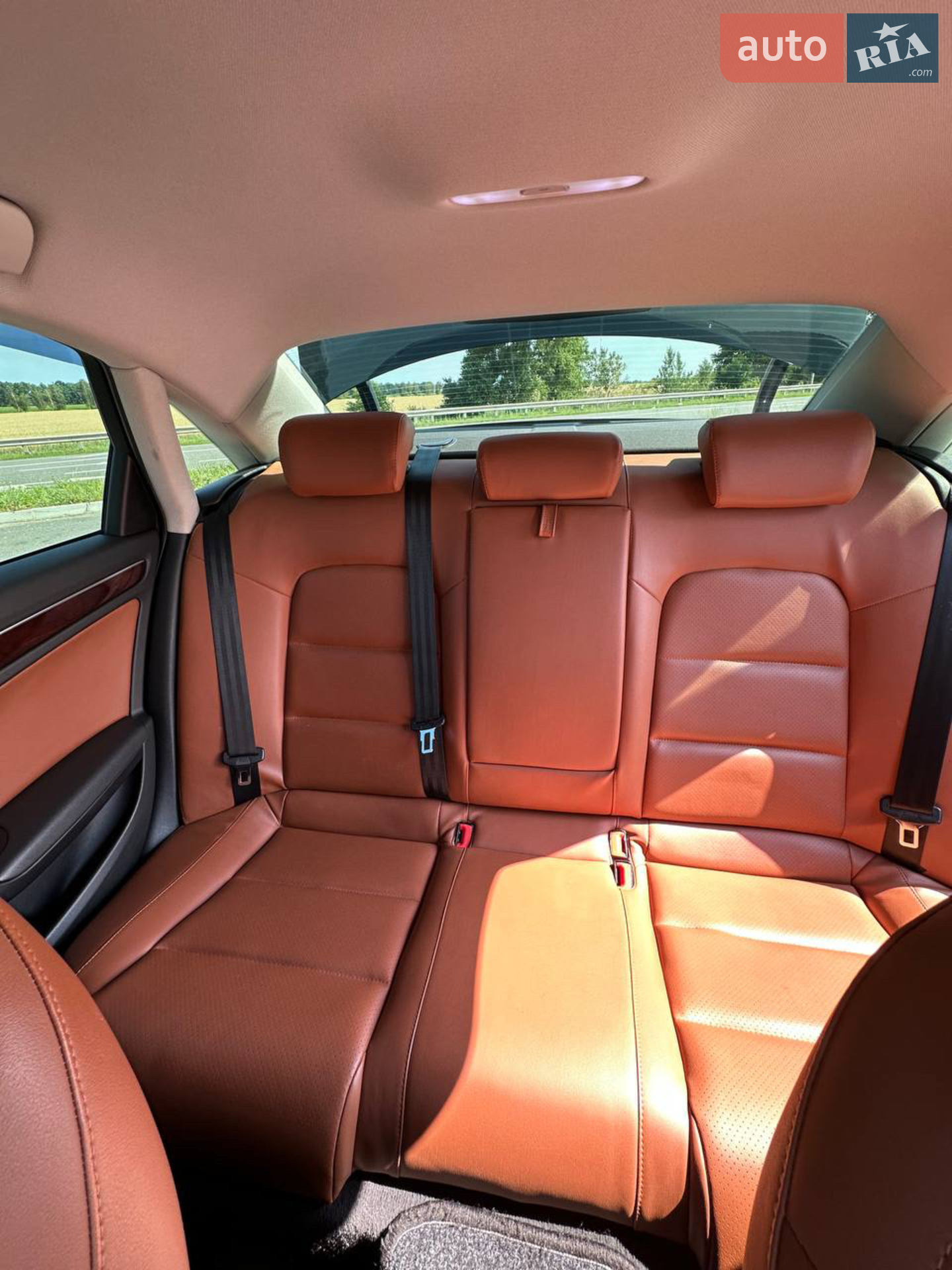 2010 Audi A4 - мініатюра 12