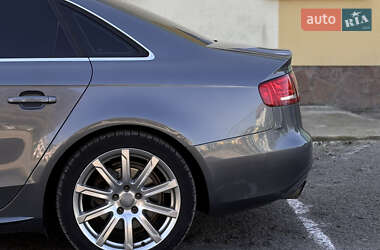 Седан Audi A4 2012 в 