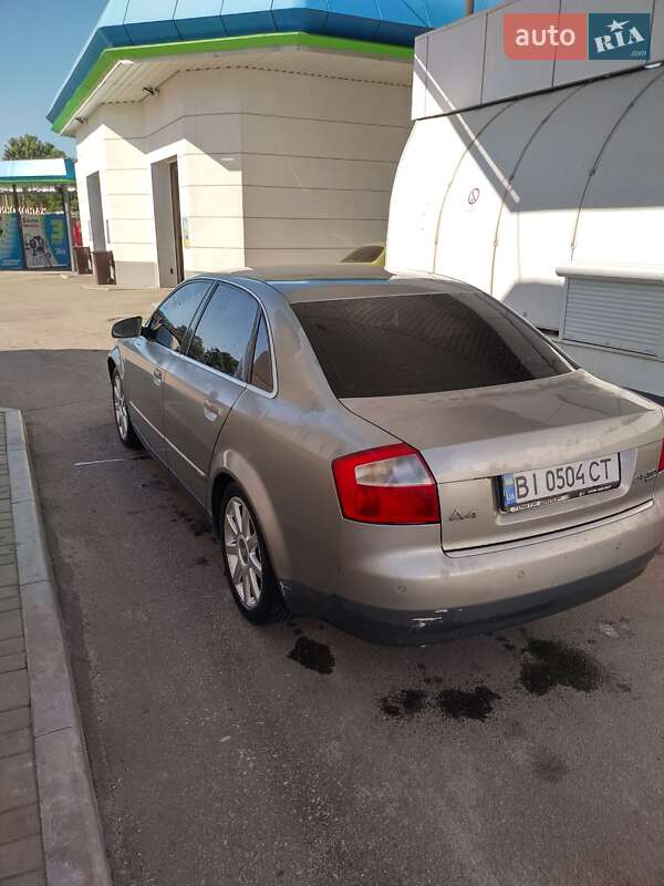 Седан Audi A4 2001 в Кременчуге